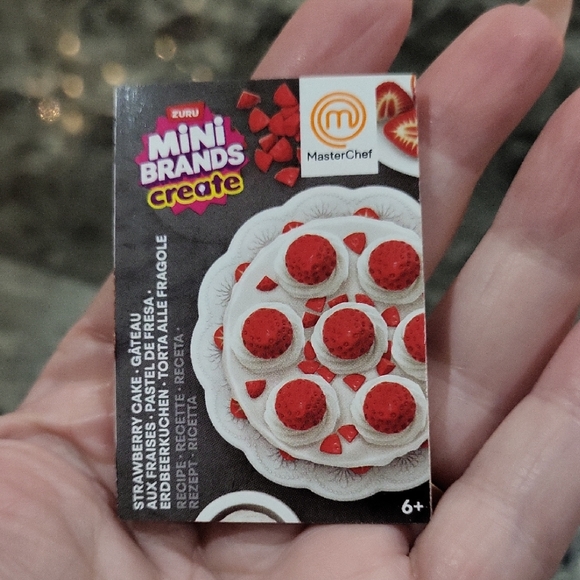 Zuru Other - Zuru Mini Brands Create MasterChef Strawberry Cake